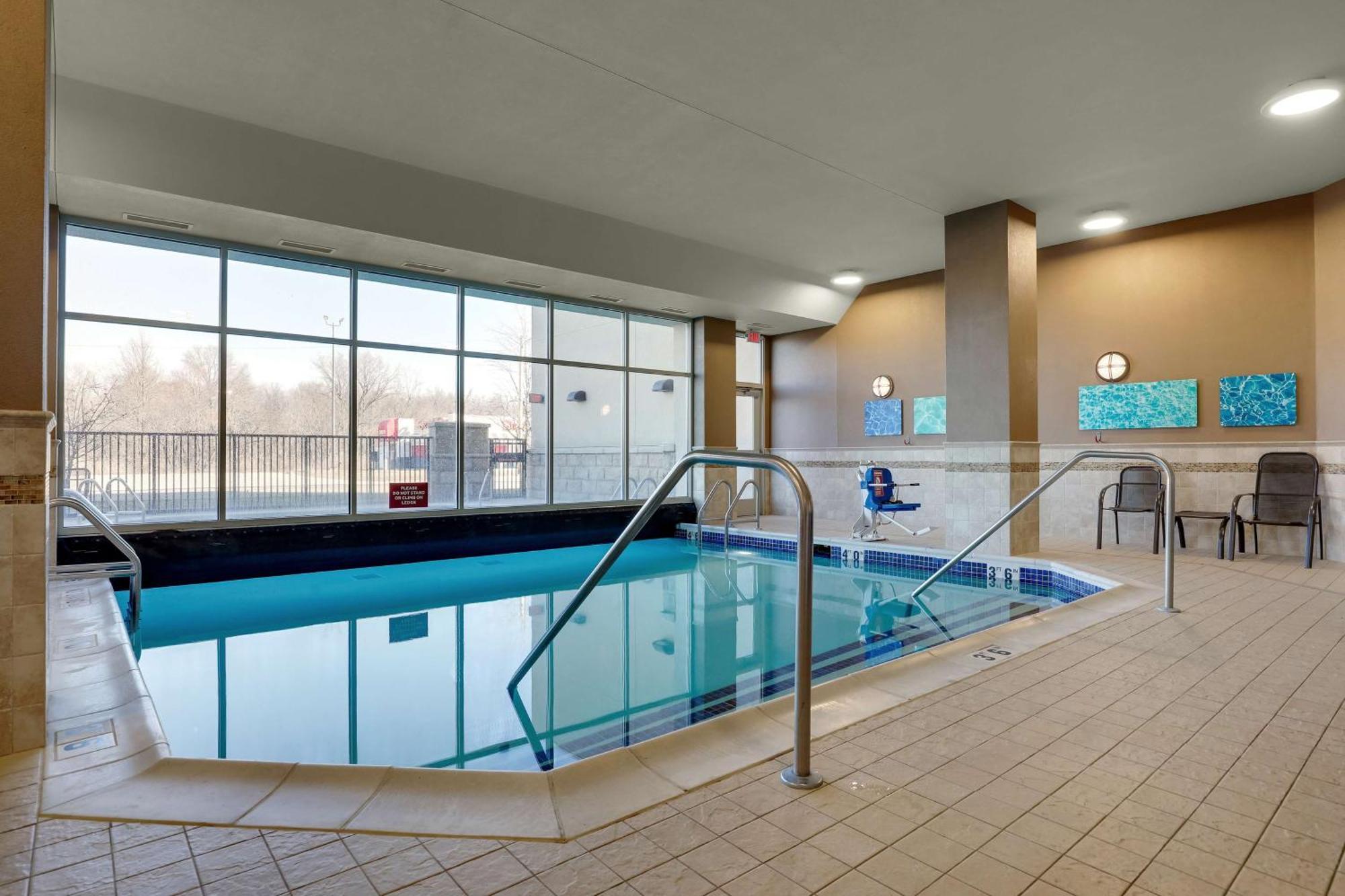Drury Plaza Hotel Mt Vernon جبل فيرنون المظهر الخارجي الصورة