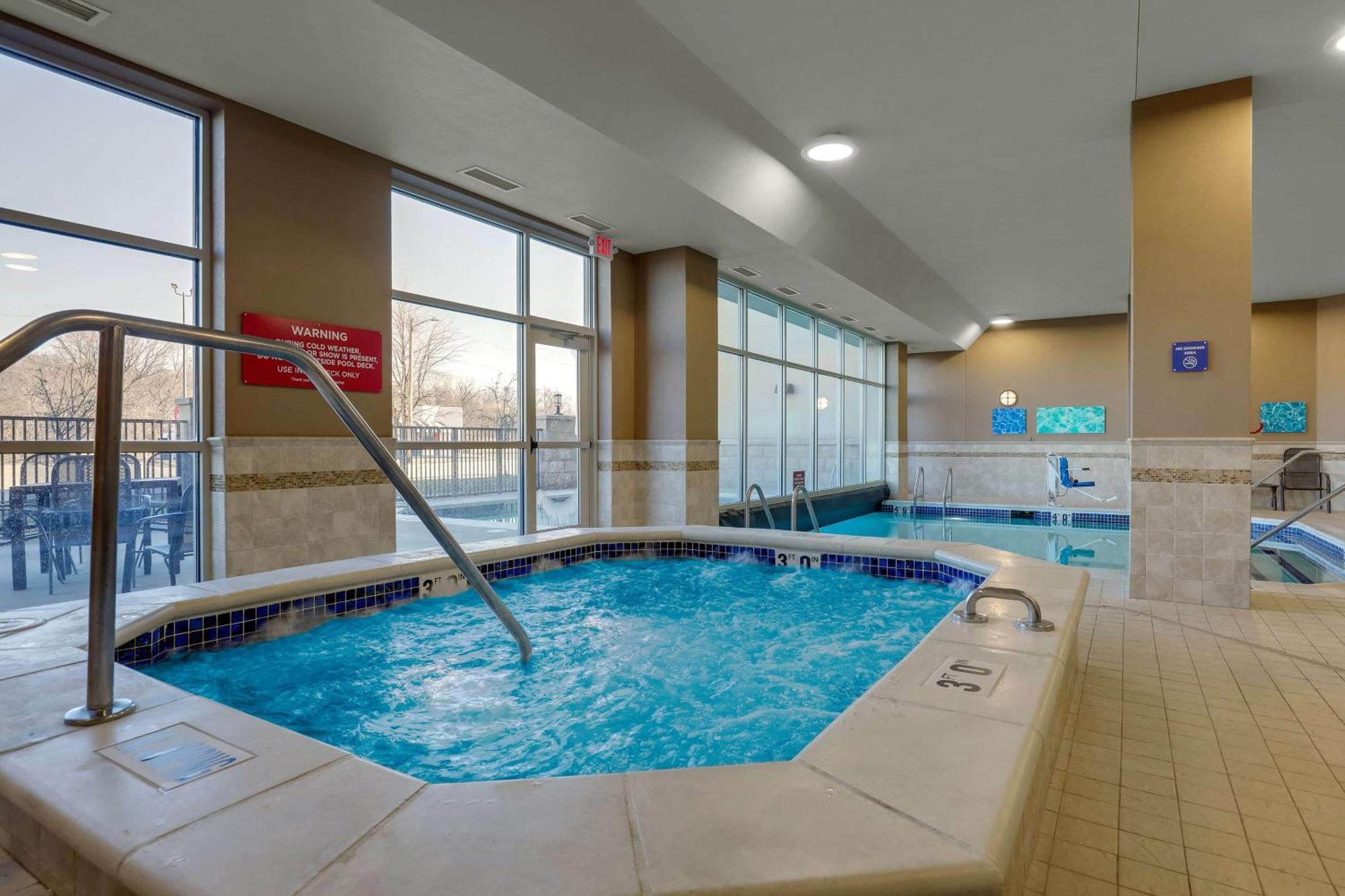 Drury Plaza Hotel Mt Vernon جبل فيرنون المظهر الخارجي الصورة