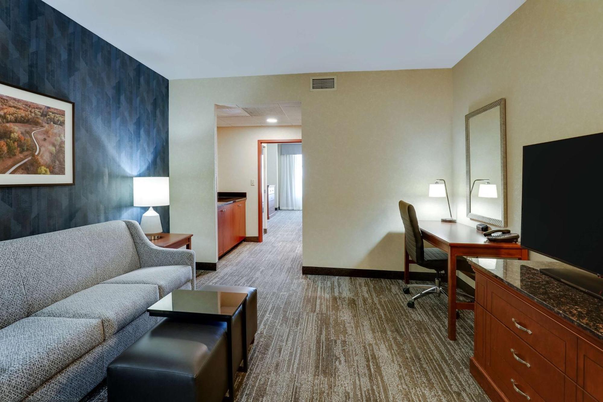 Drury Plaza Hotel Mt Vernon جبل فيرنون المظهر الخارجي الصورة