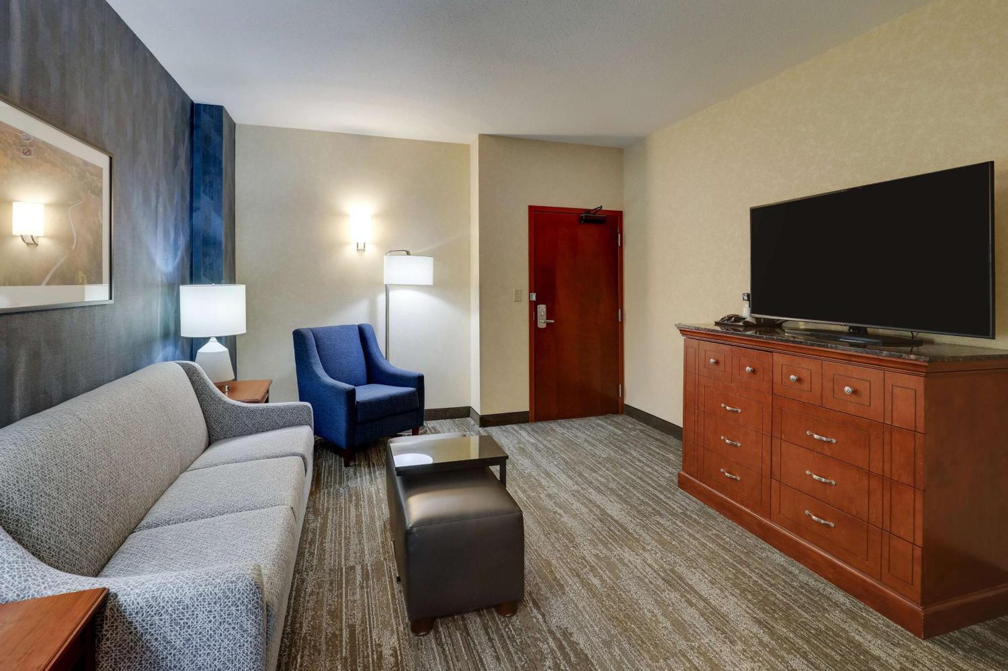 Drury Plaza Hotel Mt Vernon جبل فيرنون المظهر الخارجي الصورة
