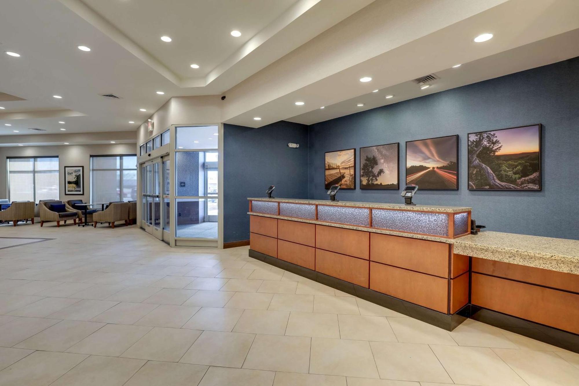 Drury Plaza Hotel Mt Vernon جبل فيرنون المظهر الخارجي الصورة